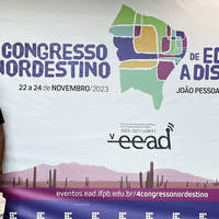 Professor do Campus Cuiabá apresenta trabalho sobre EaD em congresso